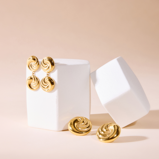 Gouden Oorbellen Dames – Statement Design – Tijdloze Stijl 2