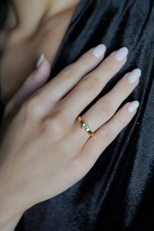 Tijdloze Vergulde Ring – Duurzaam Ontwerp 1