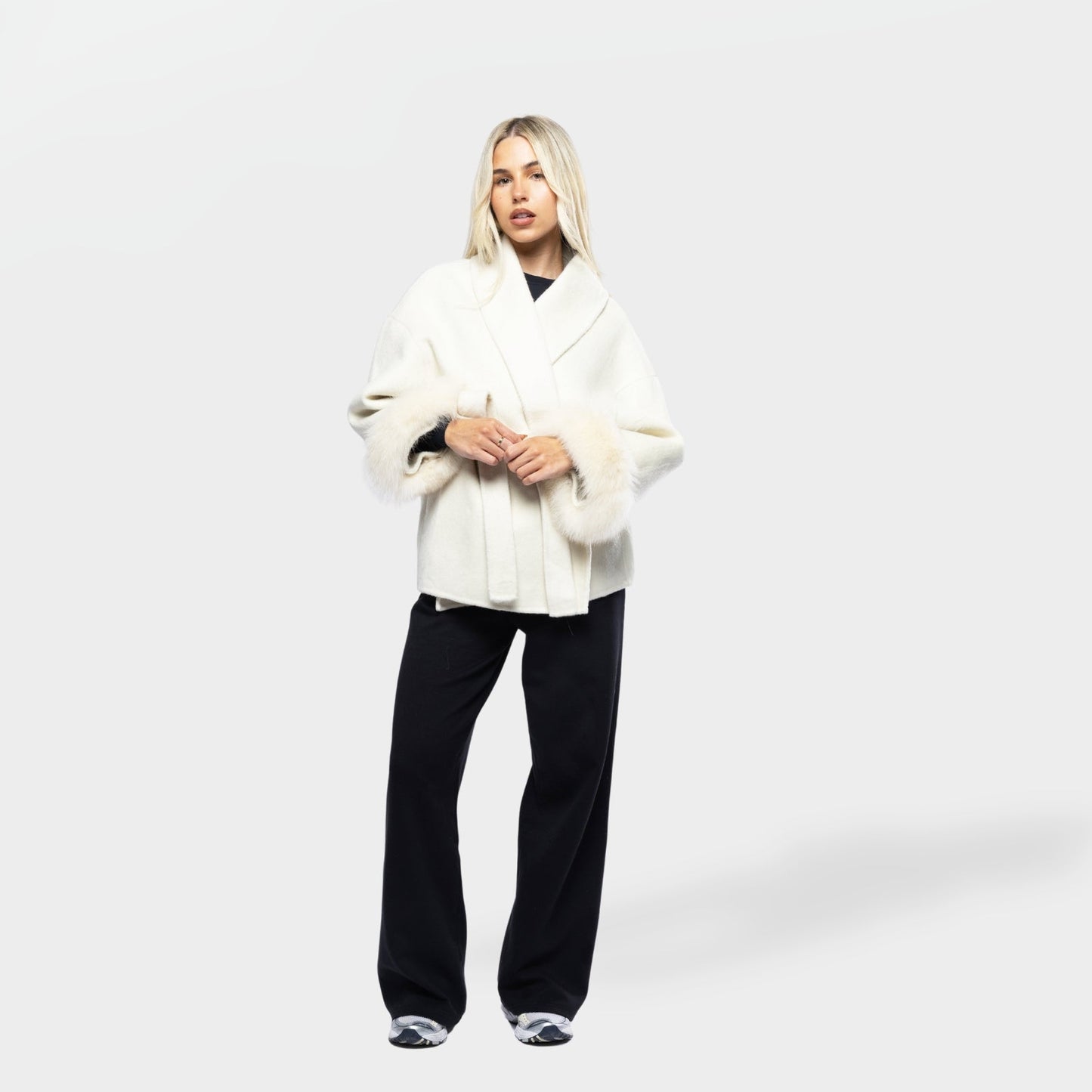 Witte Winterjas Dames – Elegante Wrap-Look 2