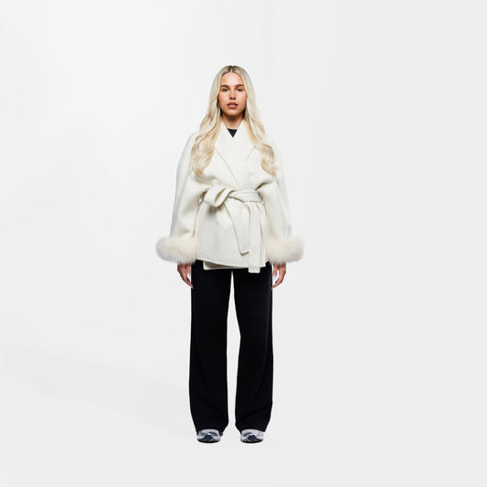 Witte Winterjas – Elegante Wrap-Look 1