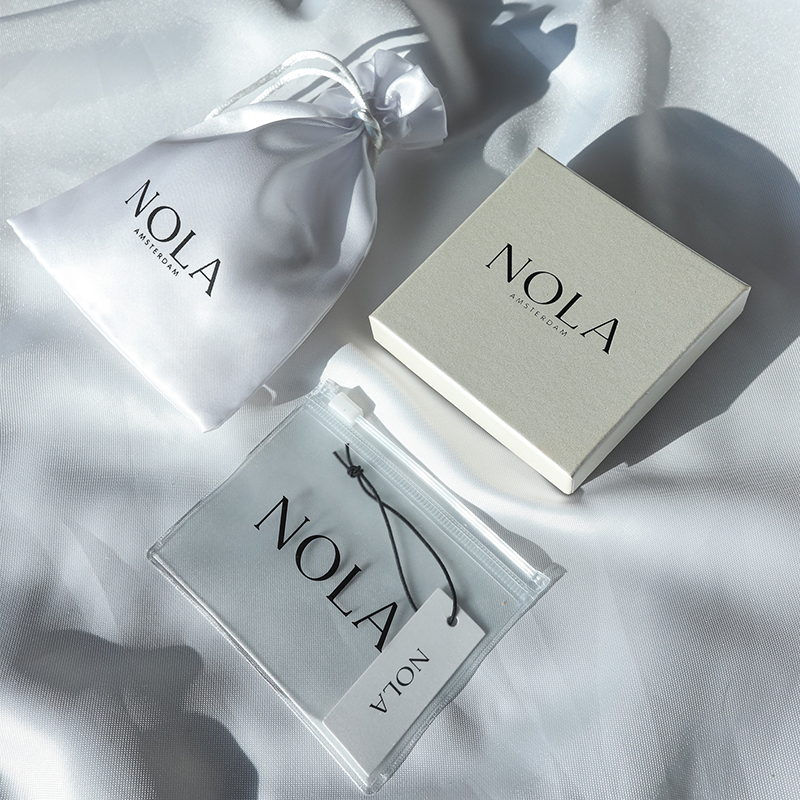 AARDBEI – Speelse Oorbellen Dames – Duurzaam Ontwerp 2