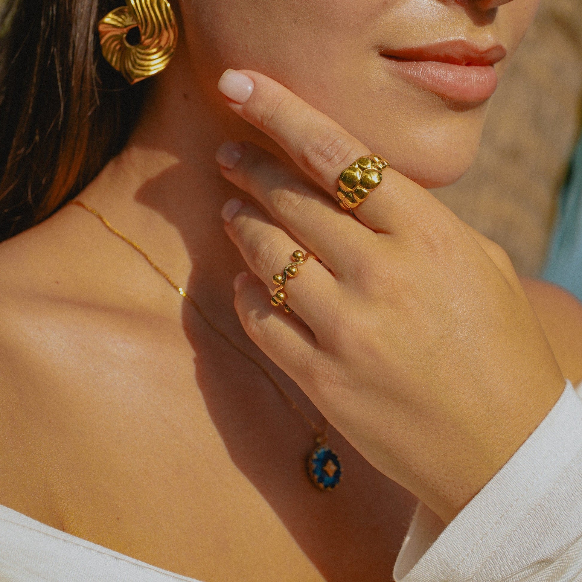 BEADED WAVE – Tijdloze Vergulde Ring – Duurzaam Ontwerp 2