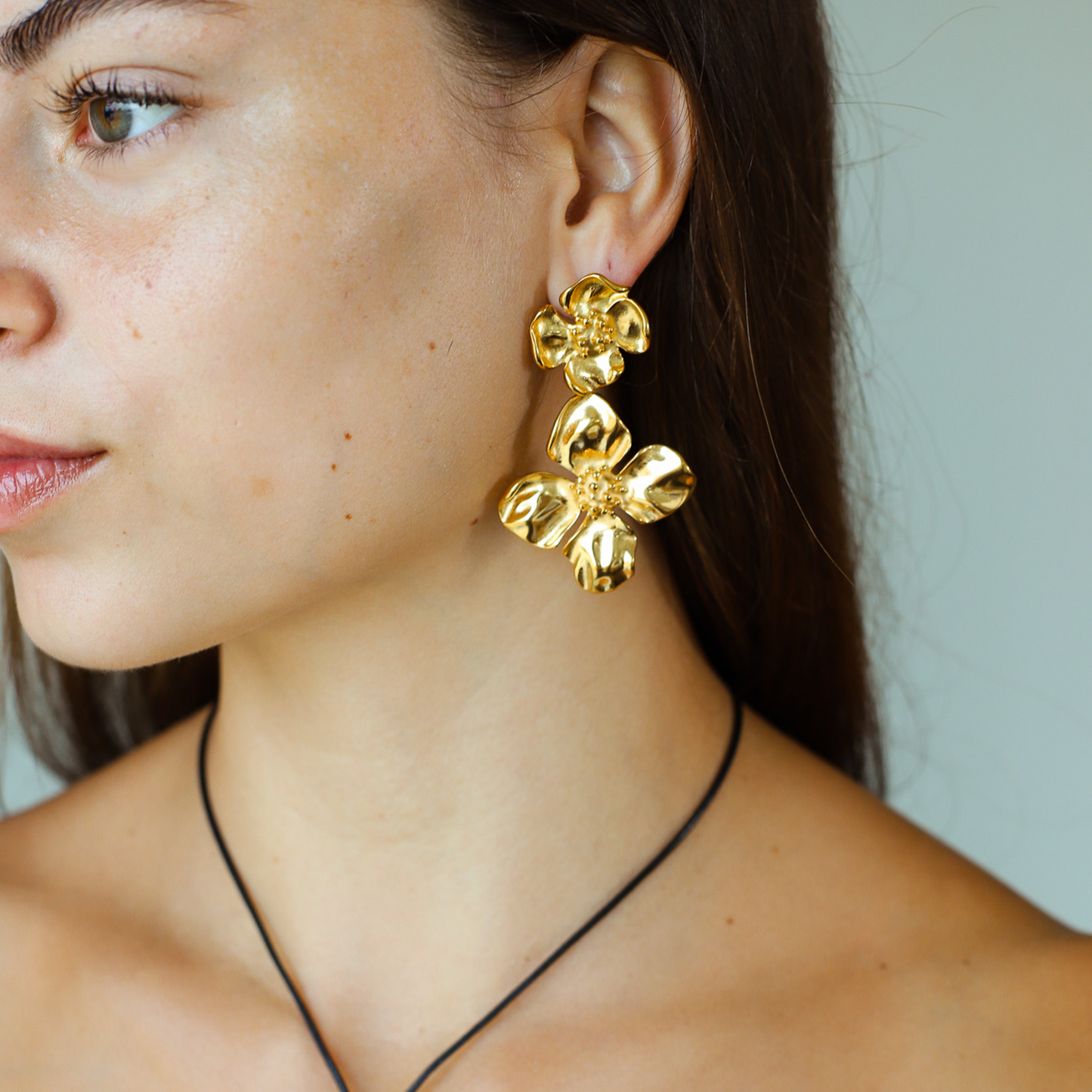 DAISY – Gouden Oorbellen Dames – Statement Design 2