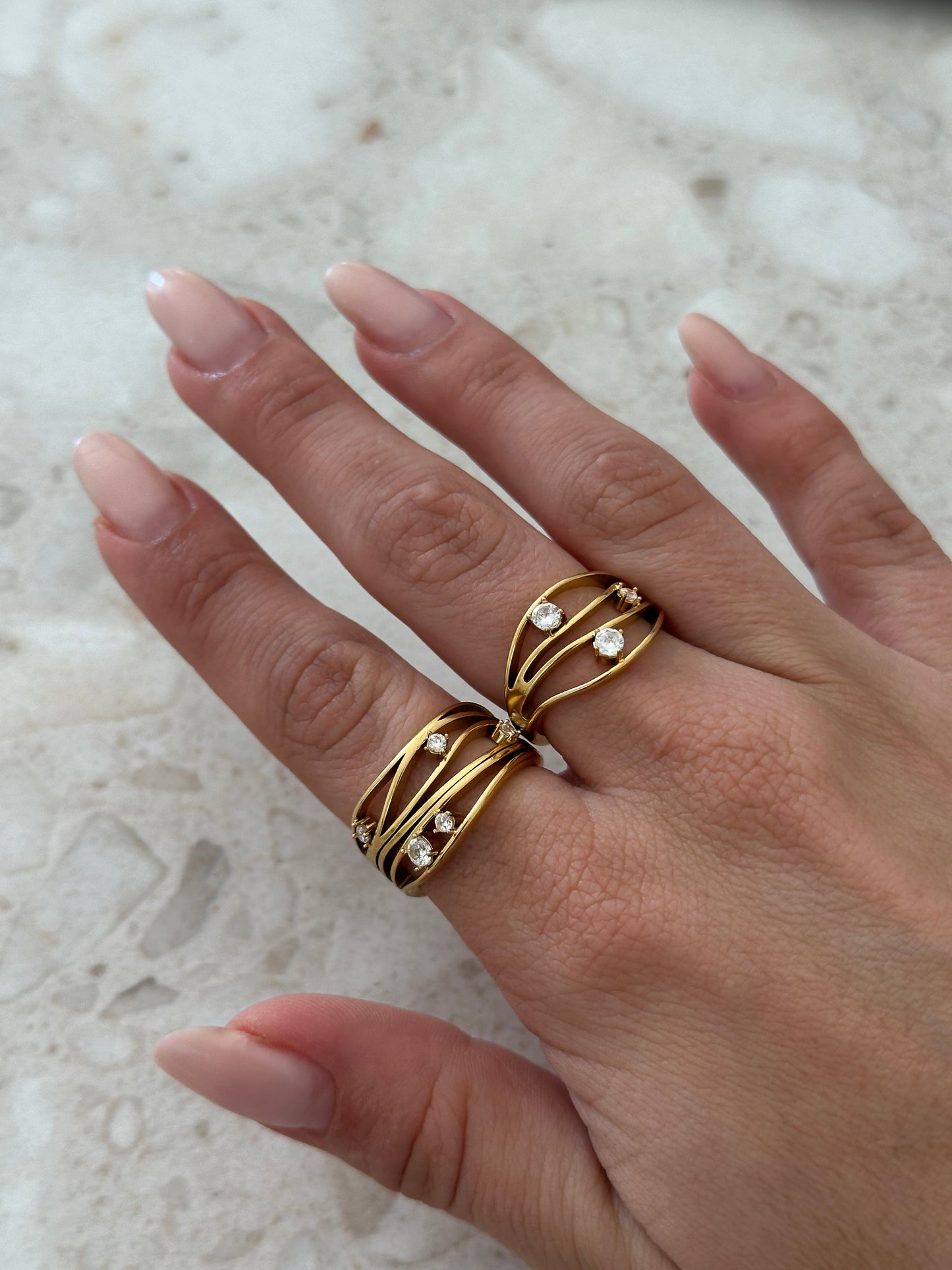 Elegante Vergulde Ring – Duurzaam Ontwerp – Tijdloos Stijlvol 1