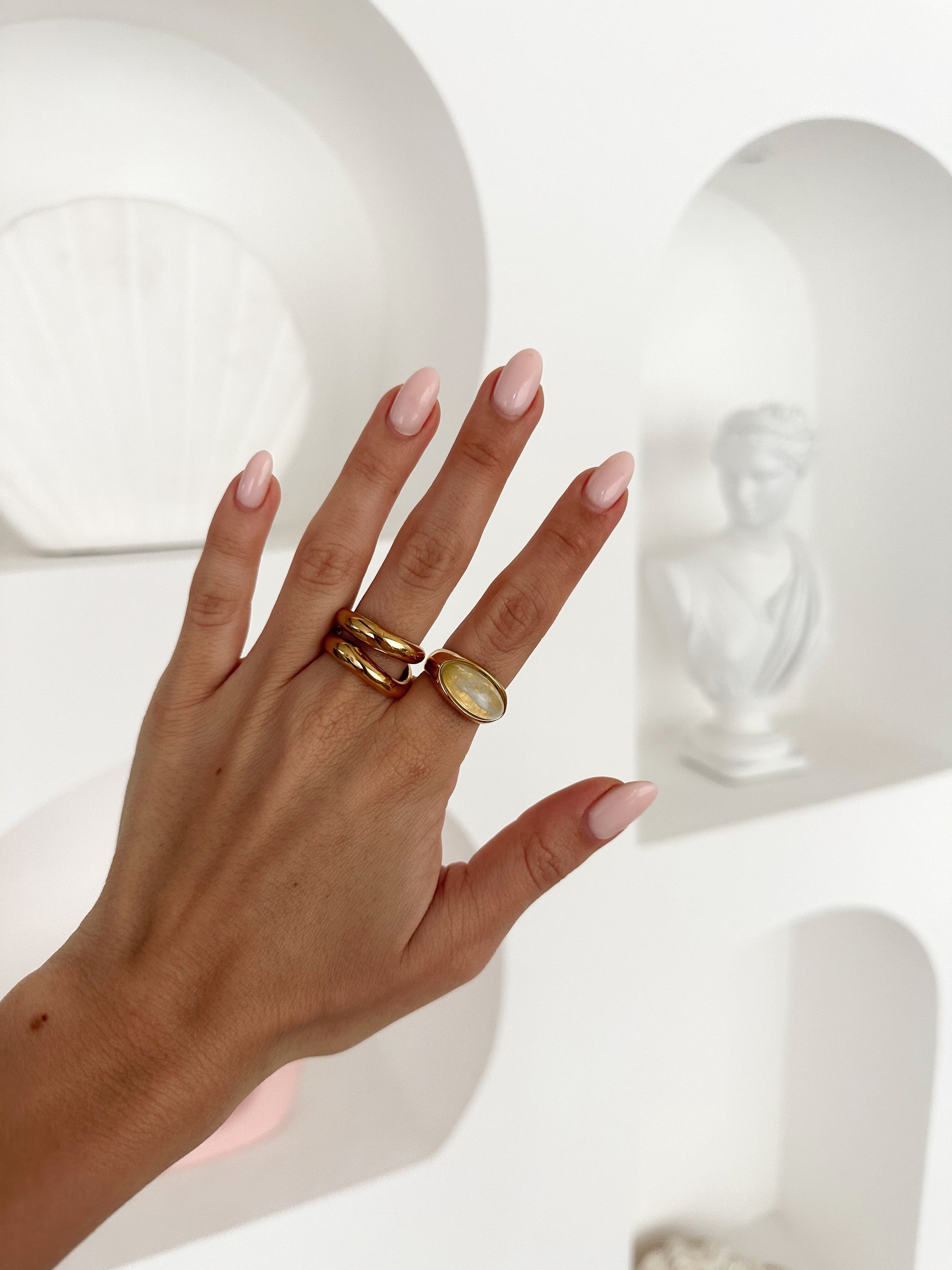 GLOW – Betoverende Ring – Tijdloos Ontwerp 1