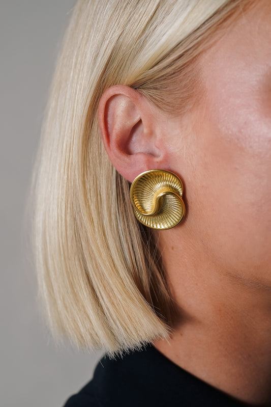 Gouden Oorbellen Dames – Elegante Stijl – Duurzaam Ontwerp 1