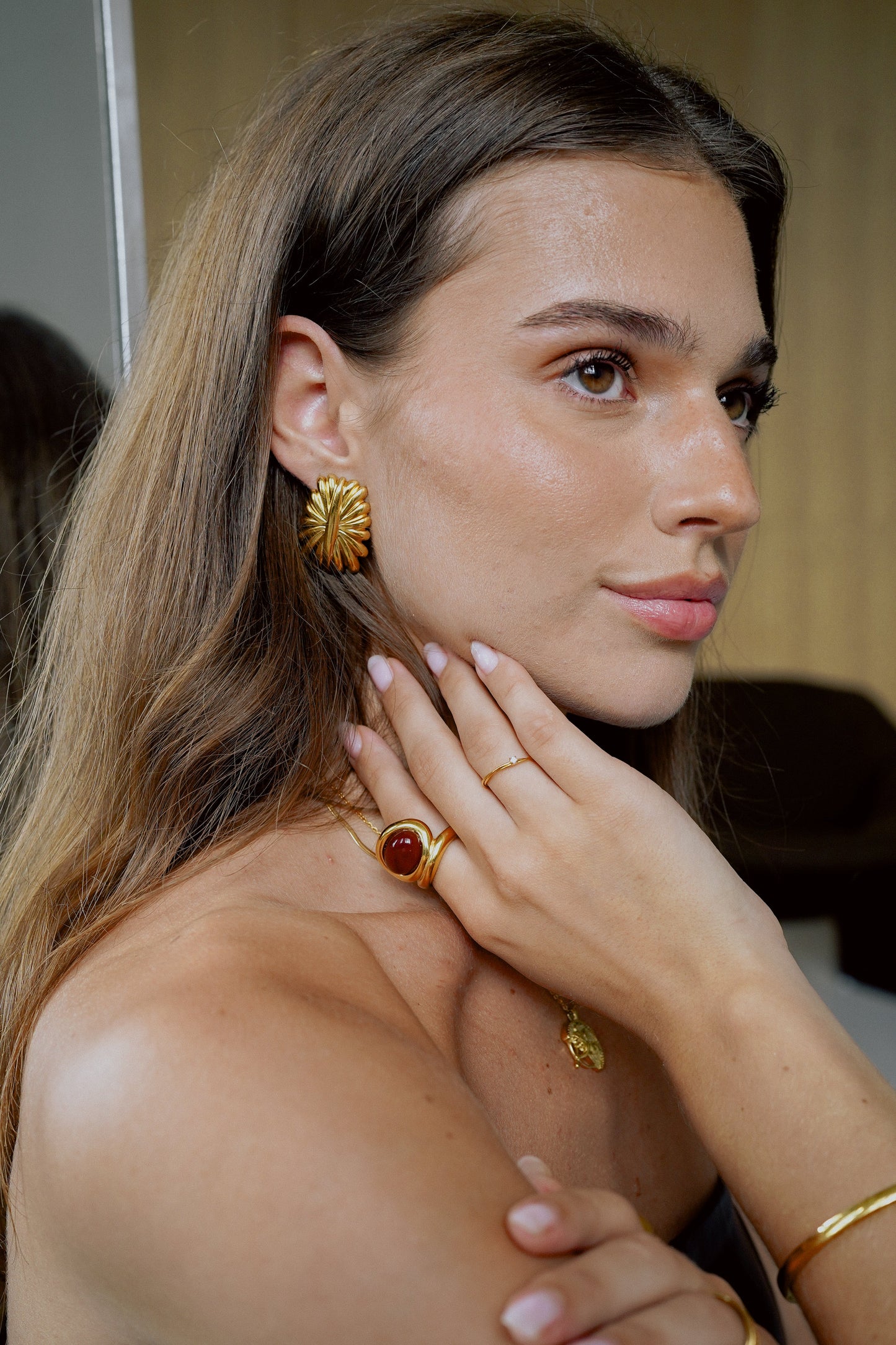 Gouden Oorbellen Dames – Elegante Stijl – Duurzaam Ontwerp 2