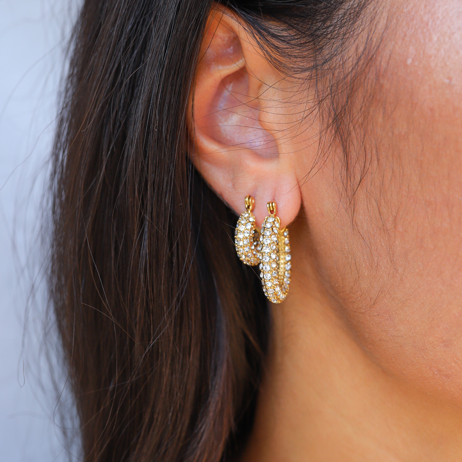 JOY HOOPS – Gouden Oorbellen Dames – Stralend Ontwerp 5