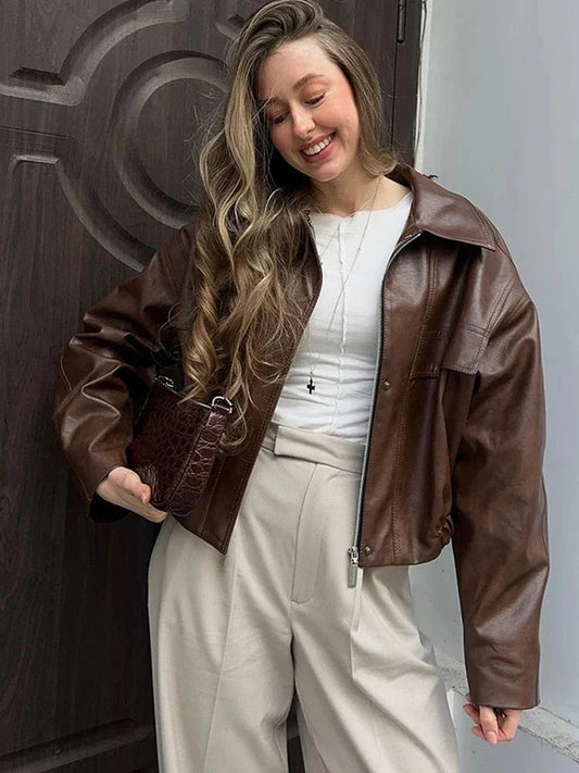 Korte Leren Jas Dames – Oversized Pasvorm – Stoere Stijl 3