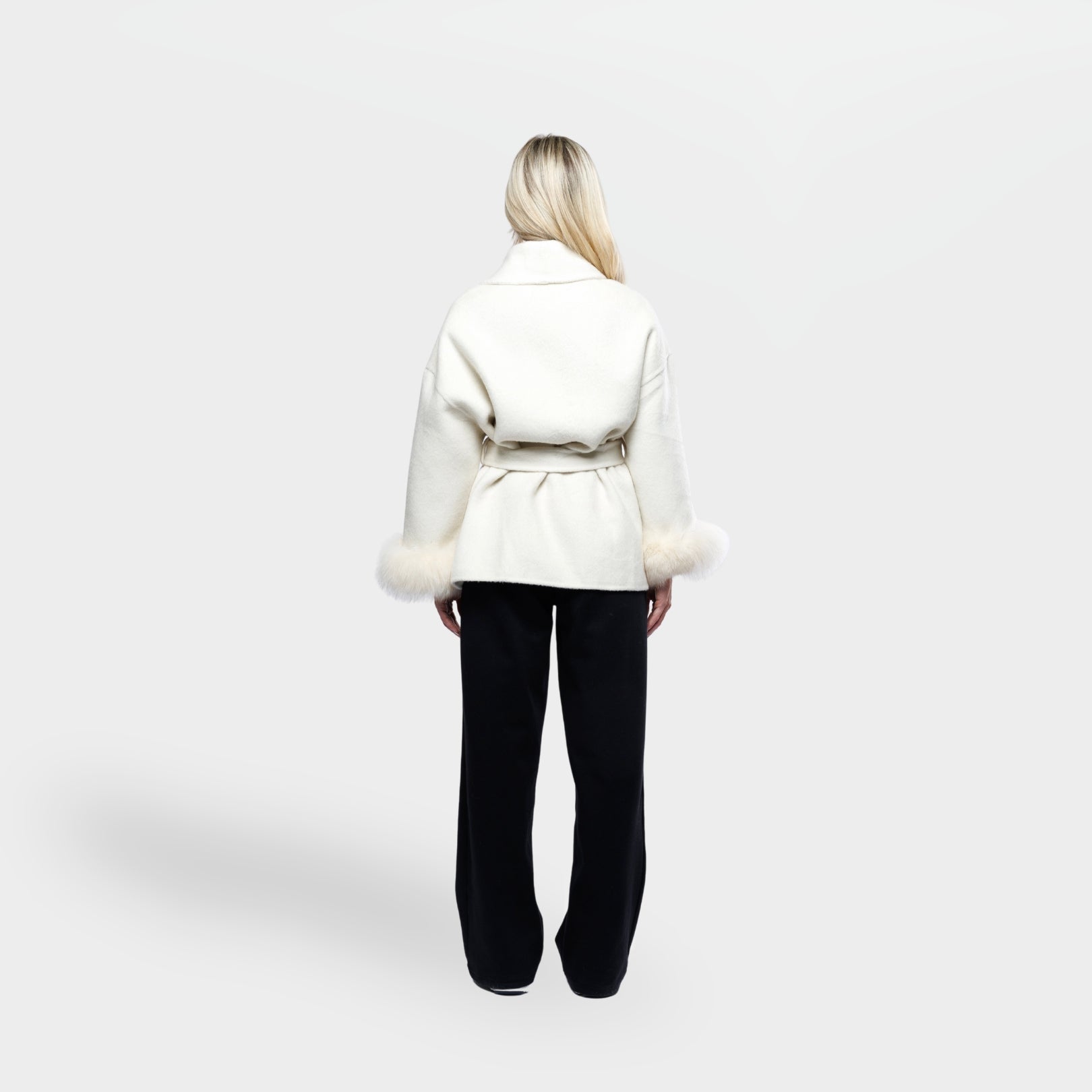 Witte Winterjas Dames – Elegante Wrap-Look 1