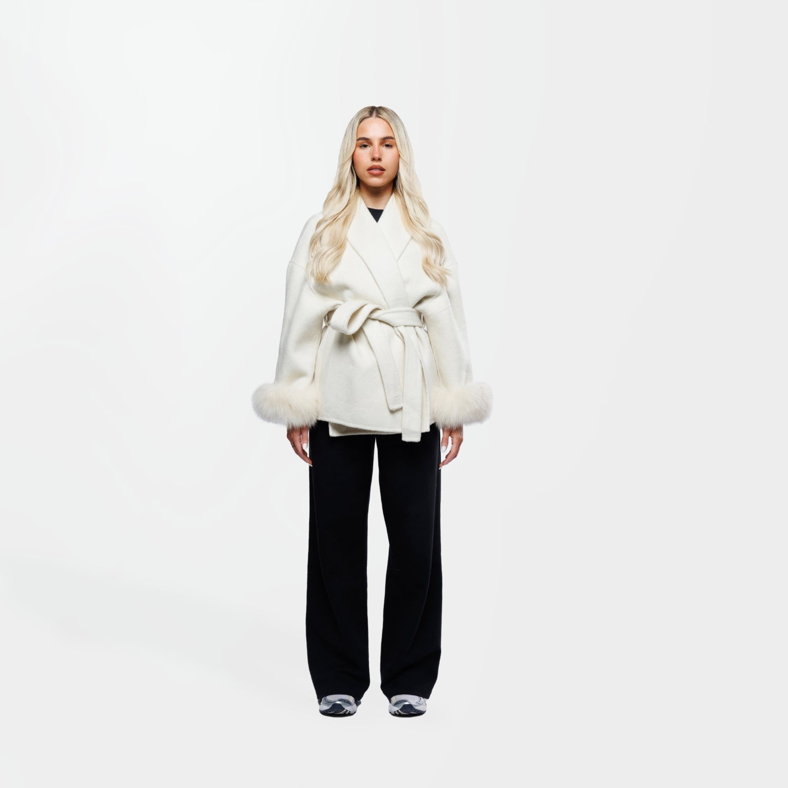 Witte Winterjas – Elegante Wrap-Look 1